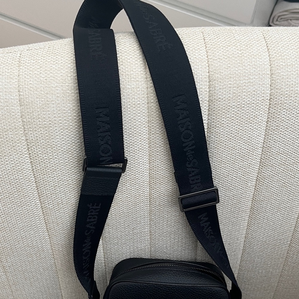Maison de Sabré Black Messenger Bag - Picture 3 of 10